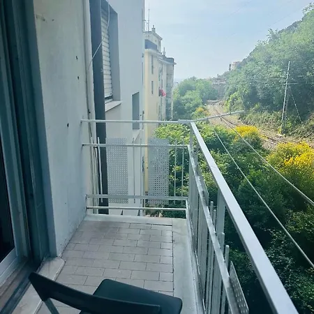 Entire 3 Bed Rooms Apartment,Centrum Genua Exterior foto