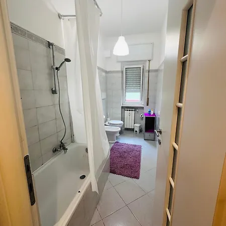 Entire 3 Bed Rooms Apartment,Centrum Genua Exterior foto